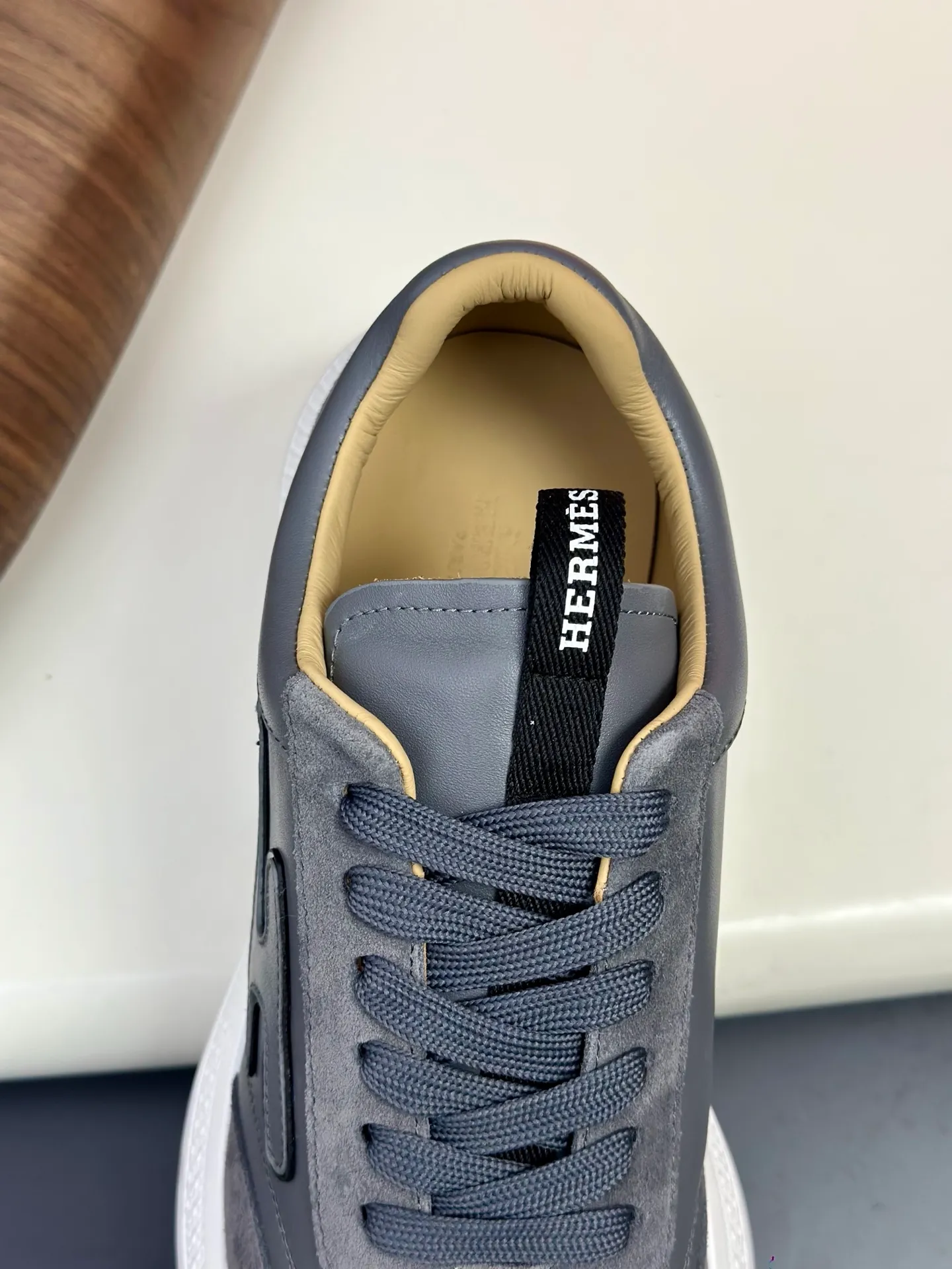 [HERMES] Hermès men's shoes 💰840💰 - High-end quality original order - Upper: 🔝 tumbled calfskin, brand canvas cloth, shoe body sewn with ´H´ pattern - Lining: water-dyed cowhide - Outsole: ultra-light T men's shoes 💰U foam rubber; two-color molded outsole - Ultra-high quality control, fine workmanship: highlighted (high-end, luxury, grade) -Size :39-44 (38, 45, can be customized)